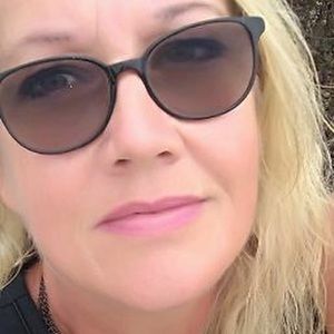 Meet your Posher, Suzy